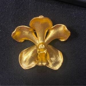 Risis Vintage 22K plated Golden Orchid Necklace Pendent/Brooch